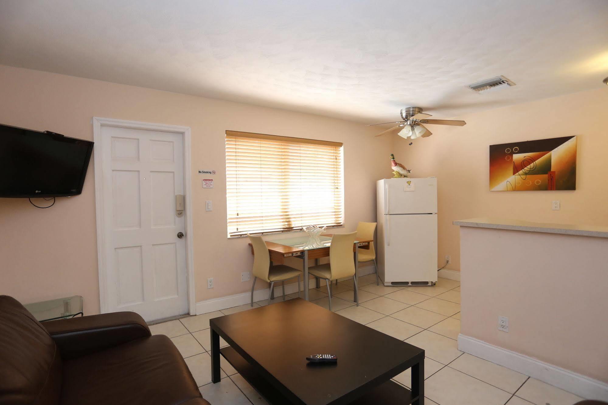 Lauderdale Villas By The Sea Exterior photo