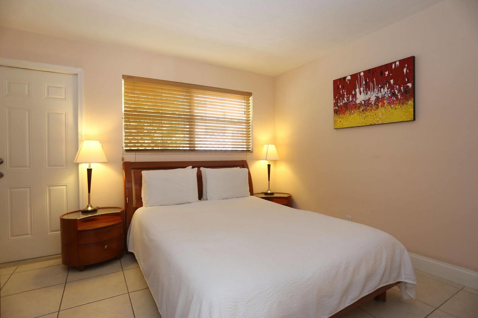 Lauderdale Villas By The Sea Exterior photo